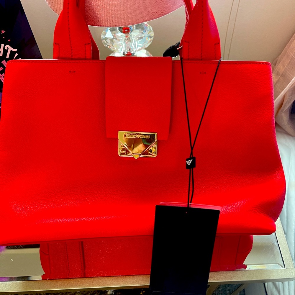Giorgio Amani BRIGHT RED PURSE.